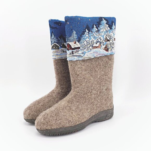 Valenki Russian Felted Wool Boots - Picture 1 of 10